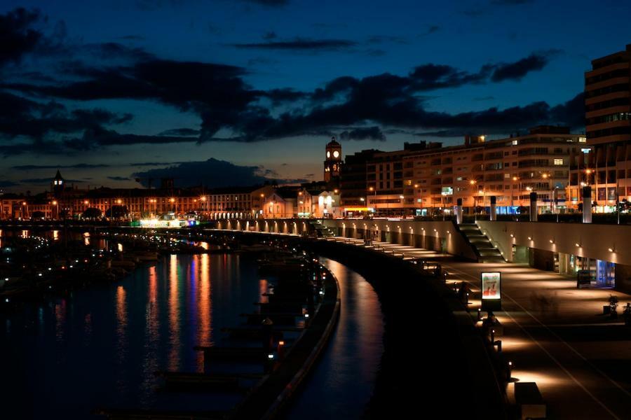 2 Towers Apartment Ponta Delgada Dış mekan fotoğraf