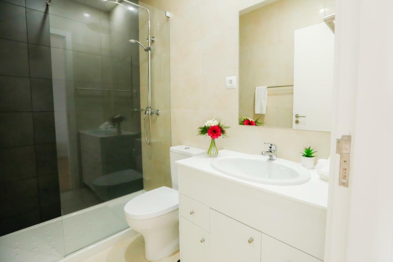 2 Towers Apartment Ponta Delgada Dış mekan fotoğraf